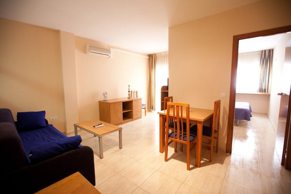 Apartaments Costamar كالافيل المظهر الخارجي الصورة